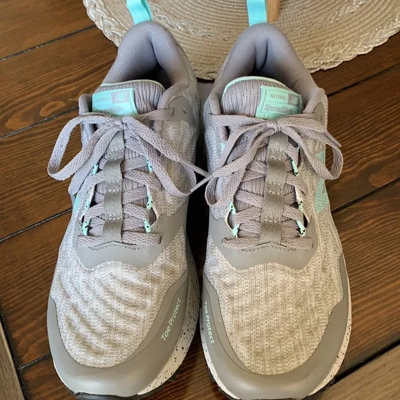 New Balance All Terrain grey sneakers - Picture 2 of 5